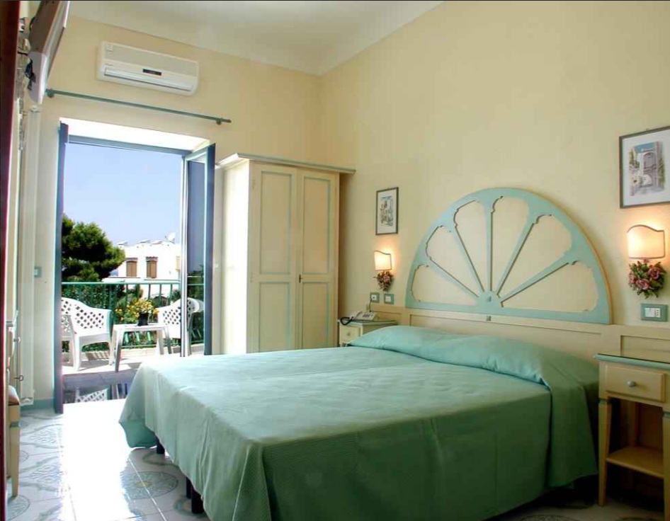 Festa di Sant Anna 26 Luglio Park Hotel La Villa Resort Forio 4 Stelle Lastminute Piscine Spiaggia Benessere Massaggi